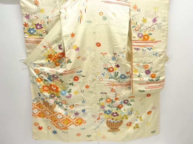 JAPANESE KIMONO / ANTIQUE FURISODE / SILK / FLOWER BASKET
